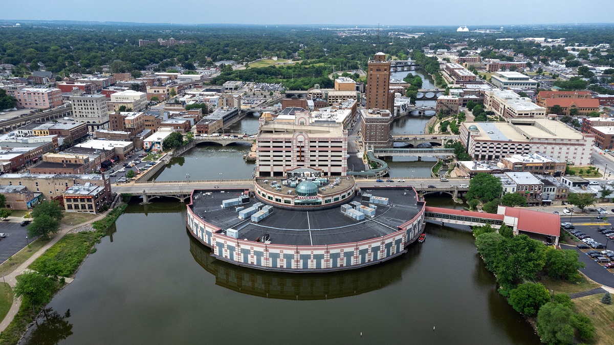 Aurora_(Illinois)