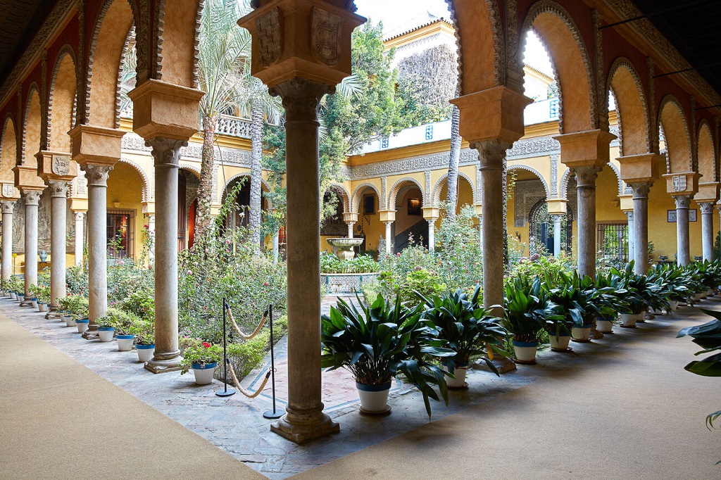 El_Palacio_de_las_Dueñas